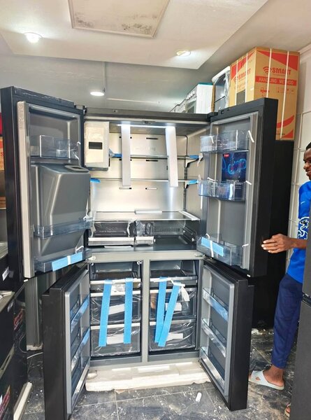 Réfrigérateur connecté moderne