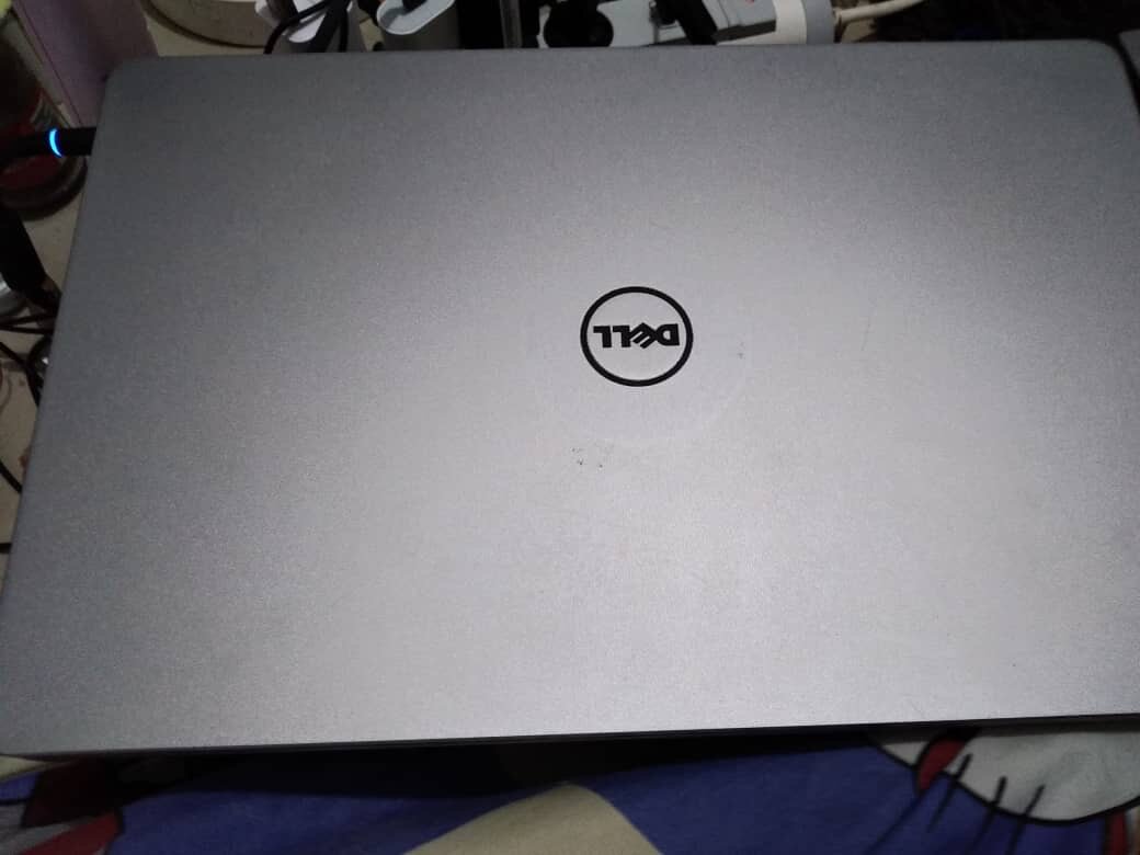 Dell Inspiron 17 7746