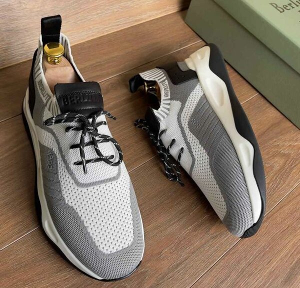 Baskets légères modernes