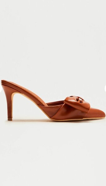 Mules à talons en cuir marron