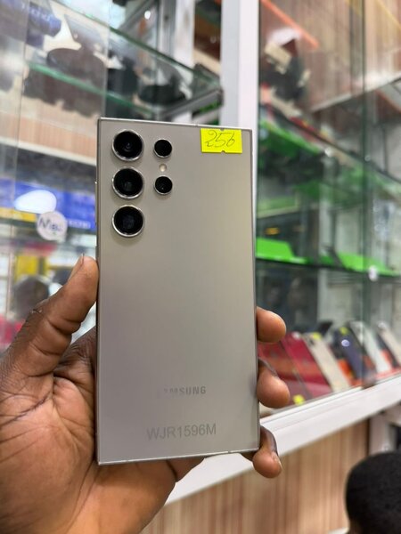 Samsung Galaxy S24 ultra