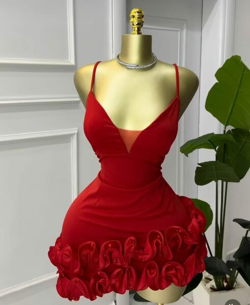 Robe rouge élégante soirée