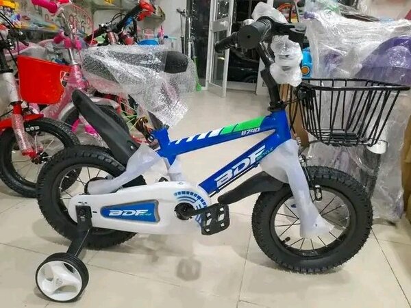 Vélo Enfant avec Roulettes