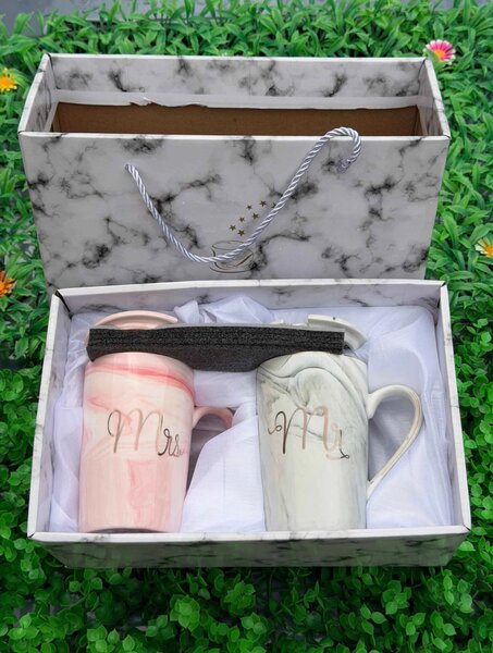 Ensemble de mugs Mariés en céramique