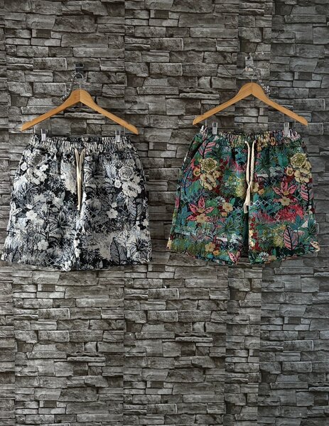 Shorts à motifs floraux