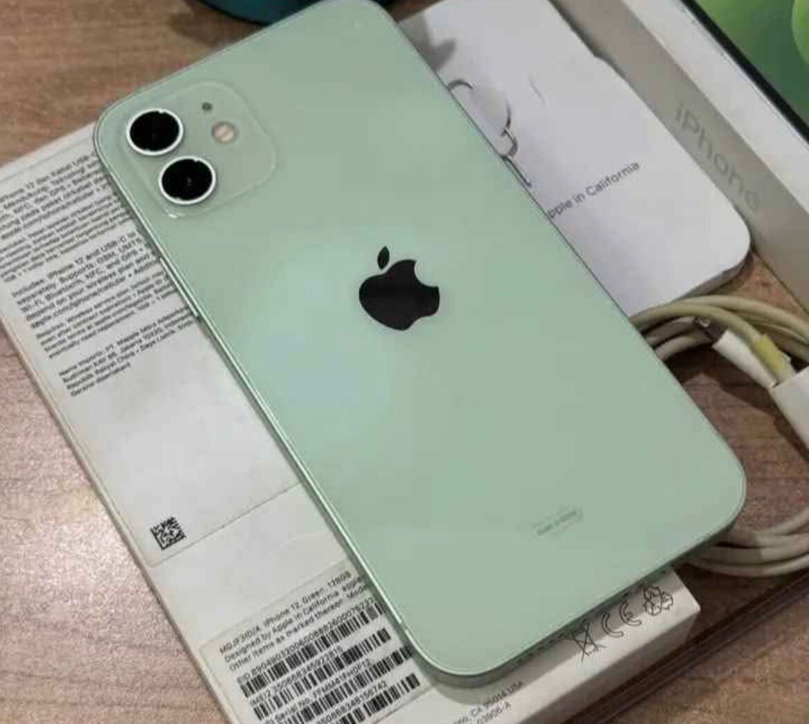 iPhone 12 Apple