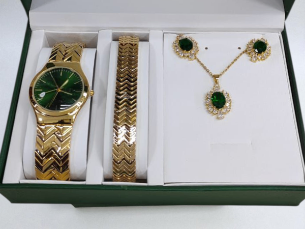 Ensemble Montre et Bijoux Vert