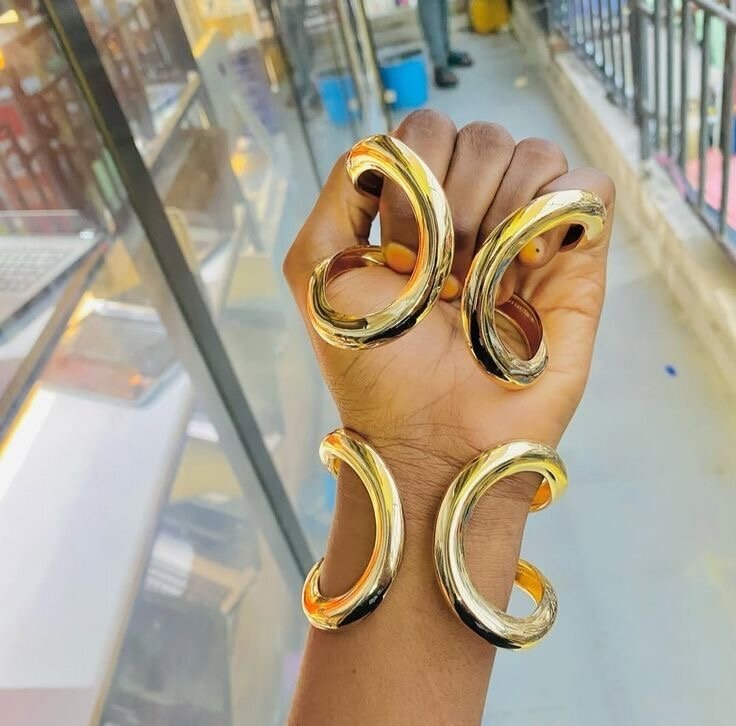 Bracelet Manchette en Acier Doré