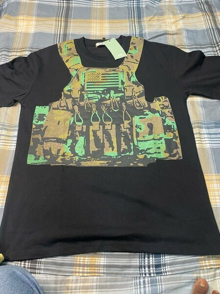 T-shirt noir pare-balles