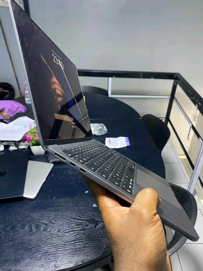 Ordinateur portable Apple MacBook Pro