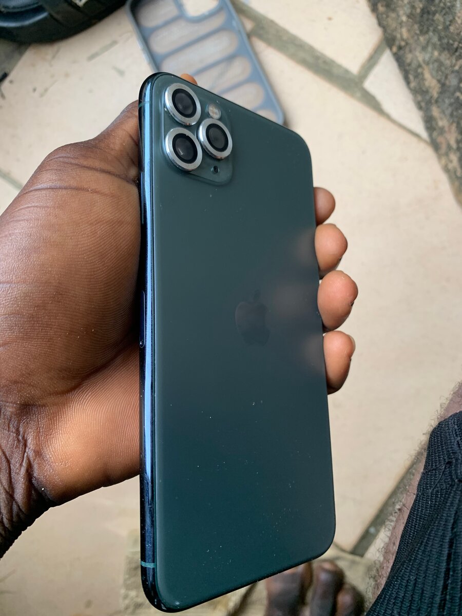 iPhone 11 Pro Max 64 Go
