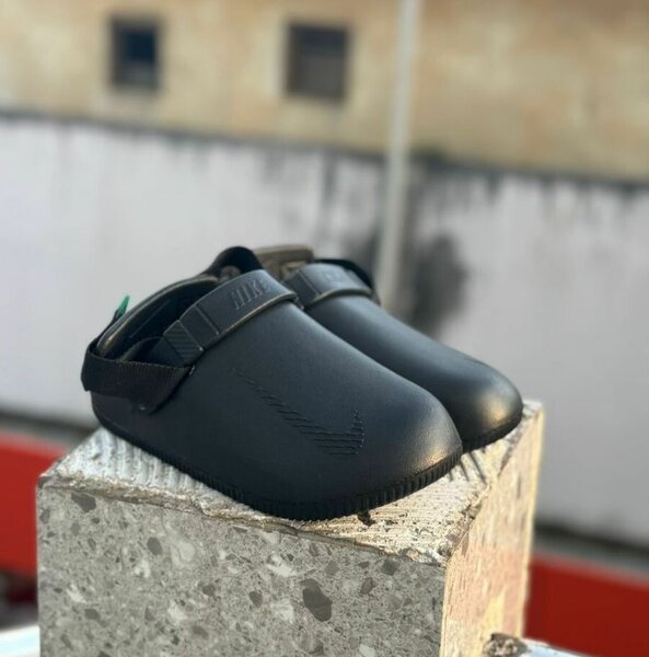 Chaussures Nike noires pour enfants