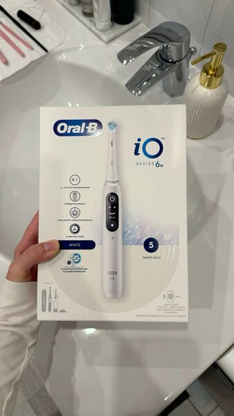Brosse à dents électrique Oral-B iO Series 7