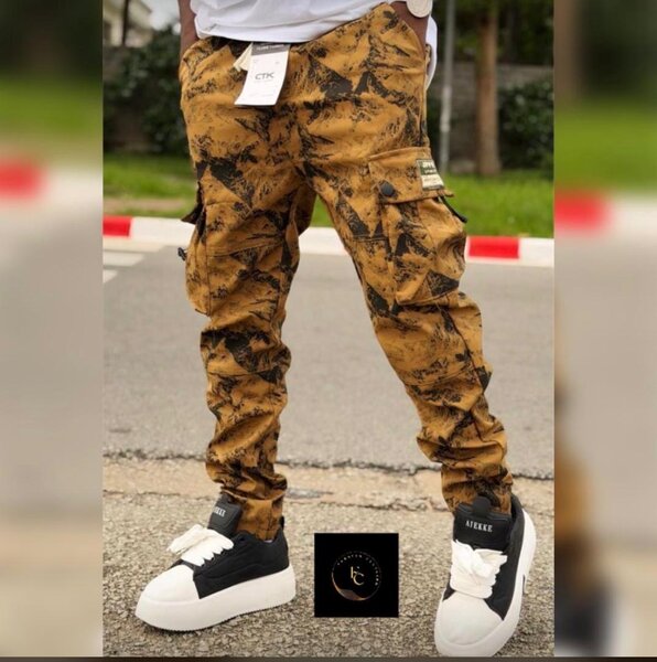 Pantalon cargo camouflage