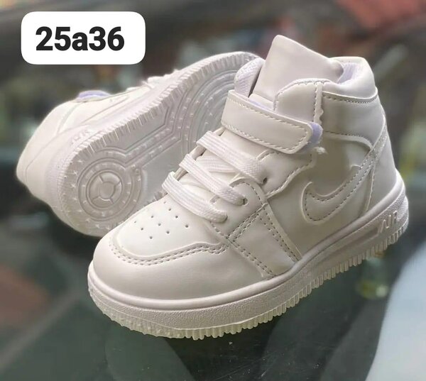 Baskets blanches montantes enfant