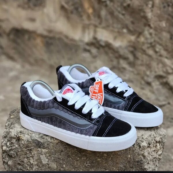 Baskets style classique noir