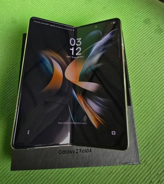 Samsung Galaxy Z Fold4 - Smartphone reconditionné