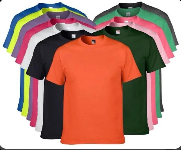 Lot de t-shirts colorés