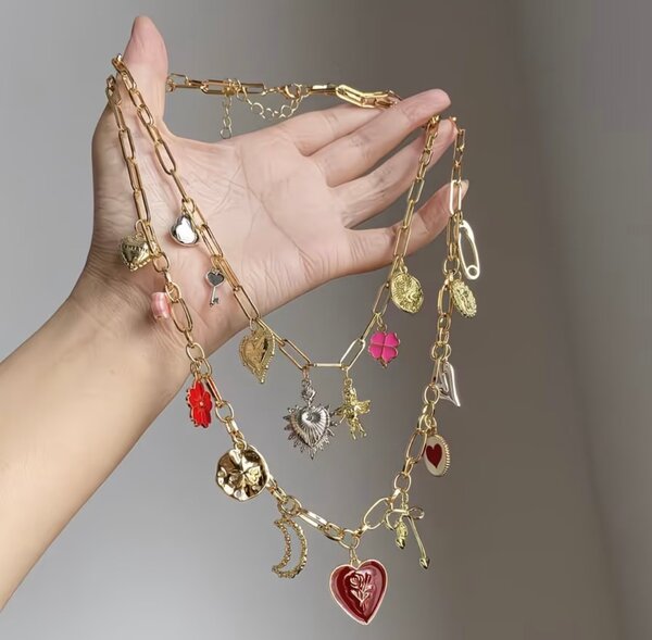 Collier Charms Doré Élégant