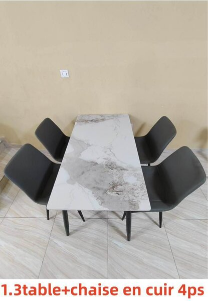 Table marbre et chaises cuir