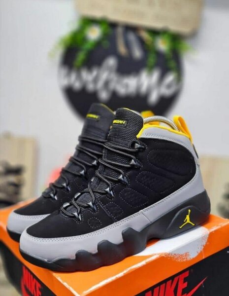 Baskets Nike Air Jordan Retro