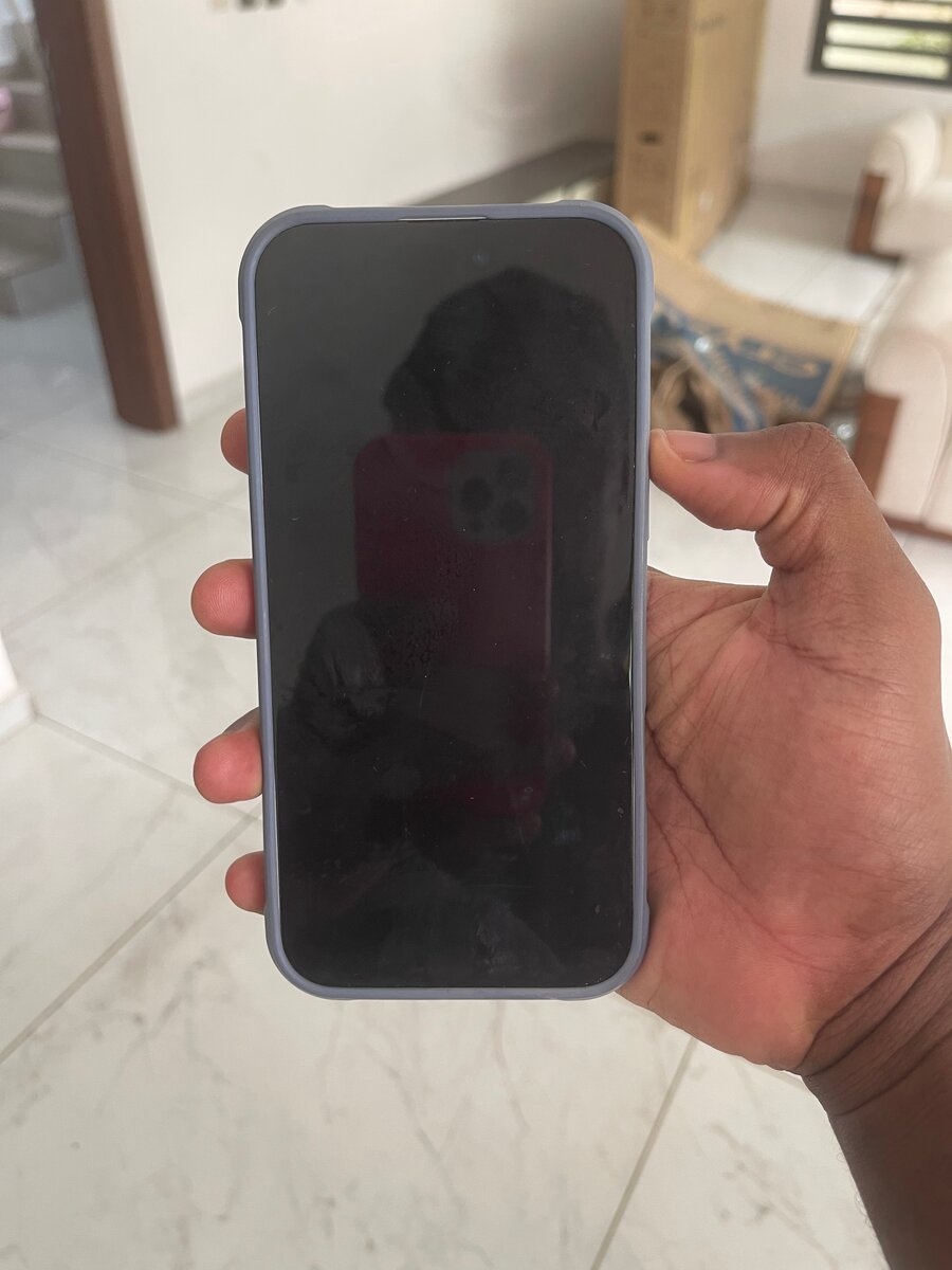 iPhone avec  L´arrière fissuré