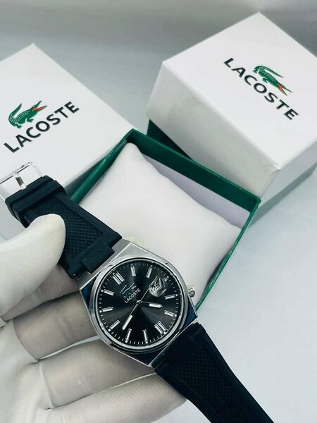 Montre Lacoste homme en acier inoxydable