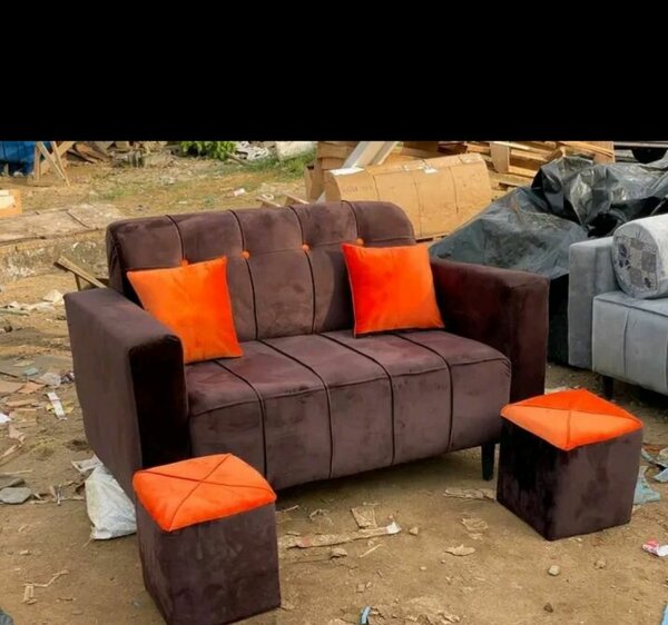 Ensemble canapé 3 places et 2 poufs