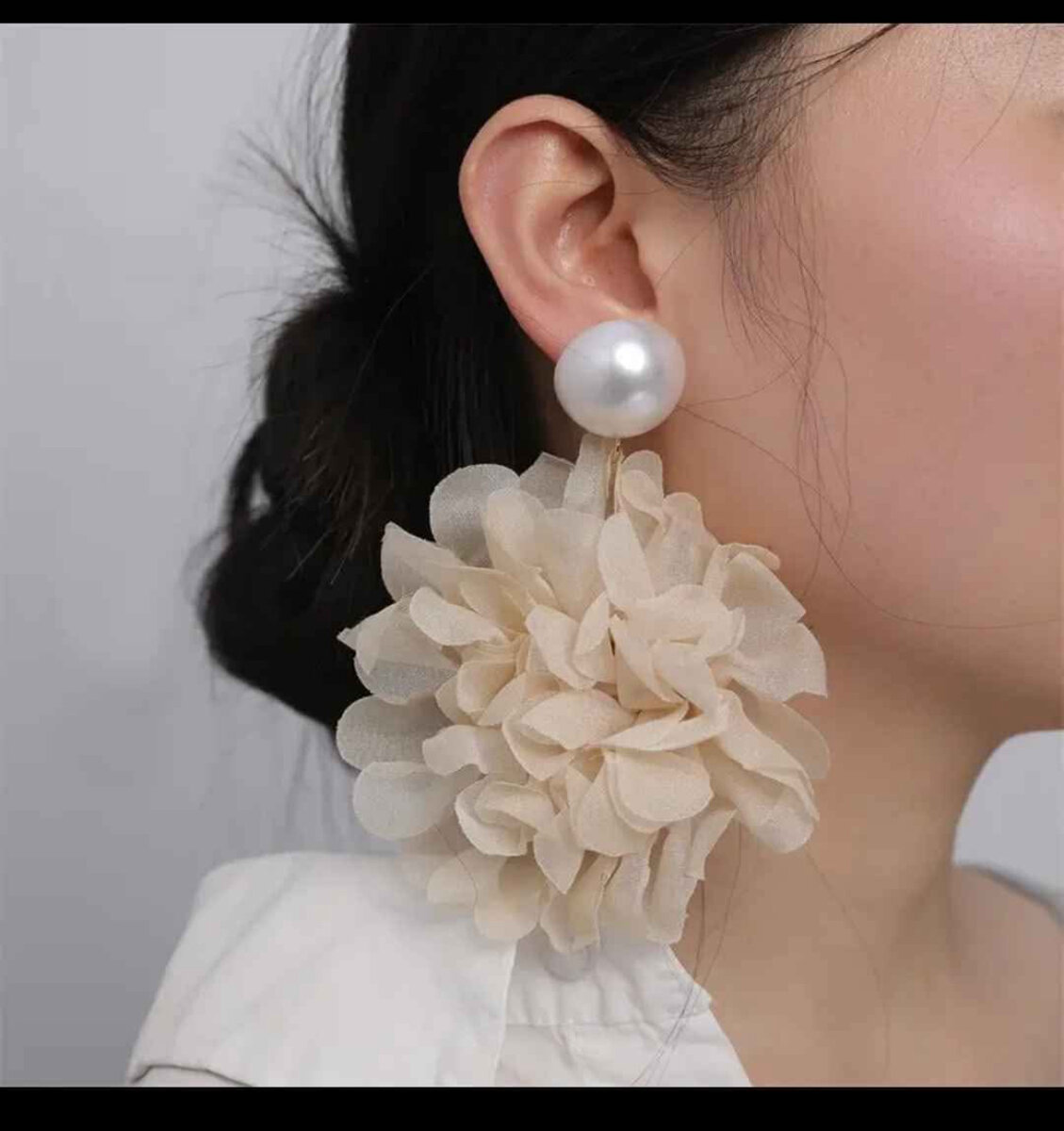 Boucles d'oreilles fleurs en organza