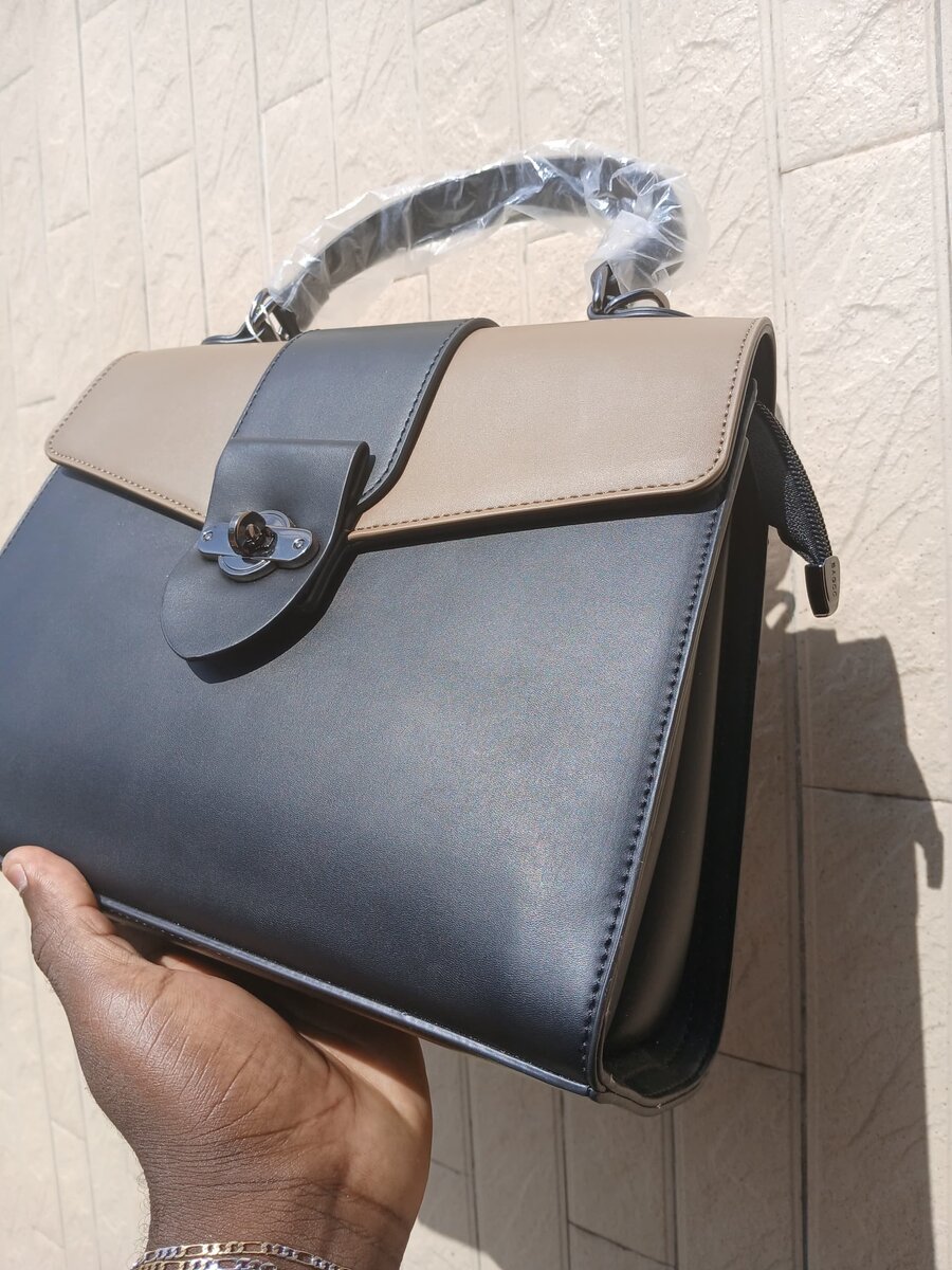 Sac à main élégant femme