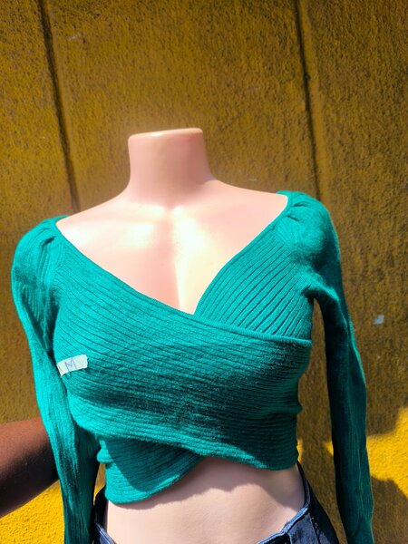 Top croisé vert femme élégant