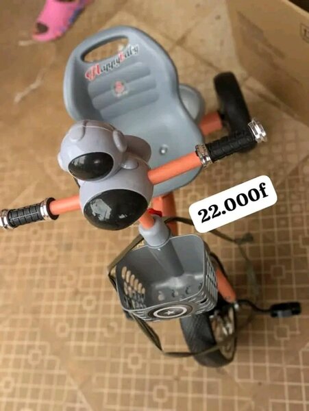 Tricycle enfant confortable