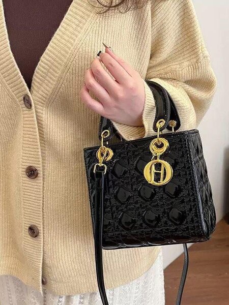 Sac à main noir élégant