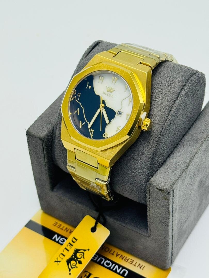 Montre de luxe bicolore