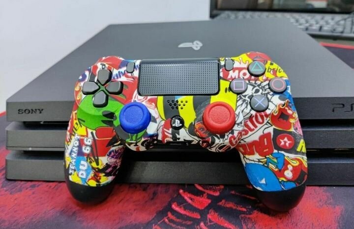 Console Sony PS4 slim 1To + manette PS4