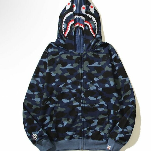 Sweat à capuche camouflage requin