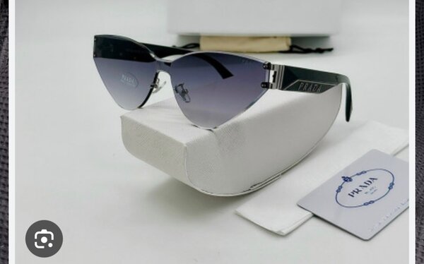 Prada Lunettes de soleil Femme