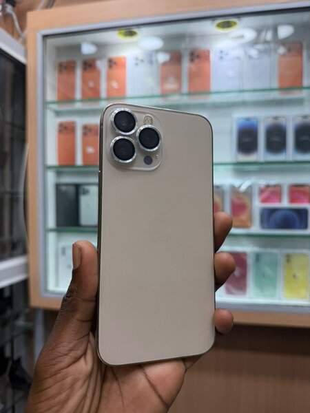 13 pro max128Go message caméra