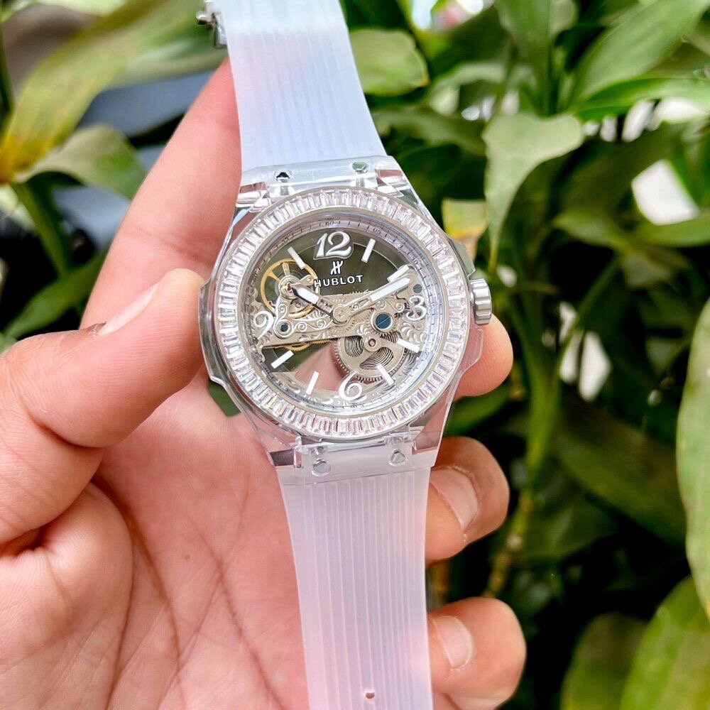 Montre squelette hublot