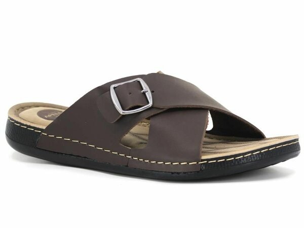 Sandales en cuir marron