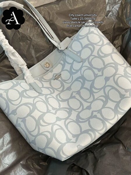 Blue city university et charms