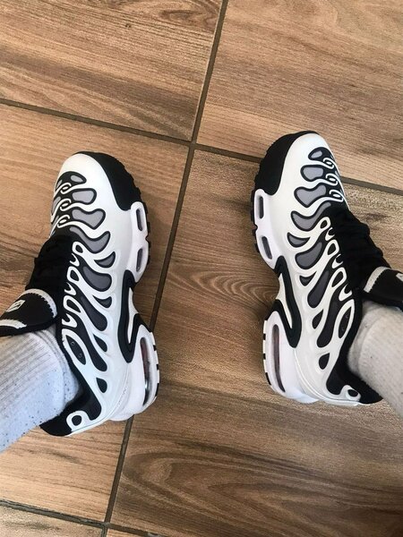 Nike Air Max Plus Drift