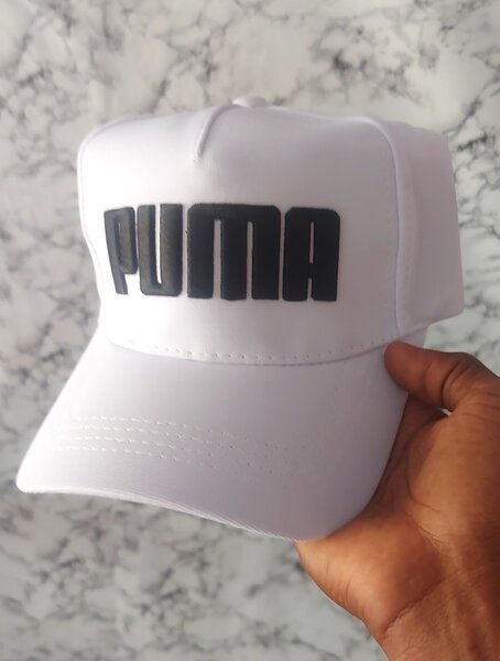 Casquette blanche Puma