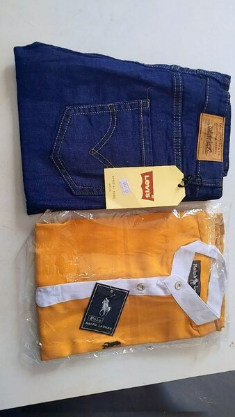 Chemise jaune et jeans Levi's