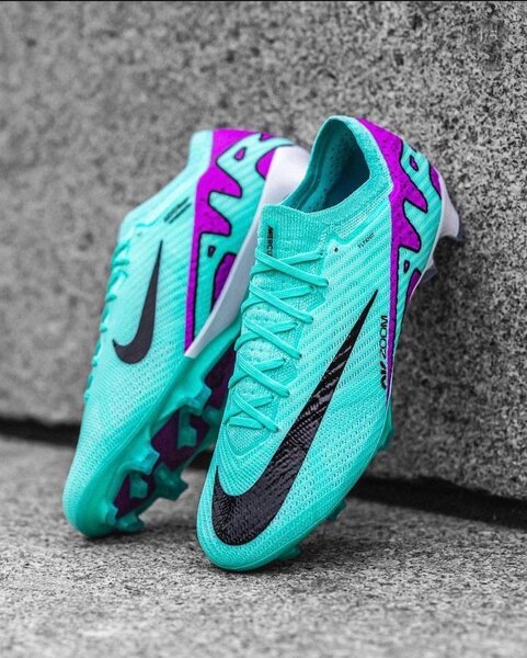 Chaussures de Football Légères