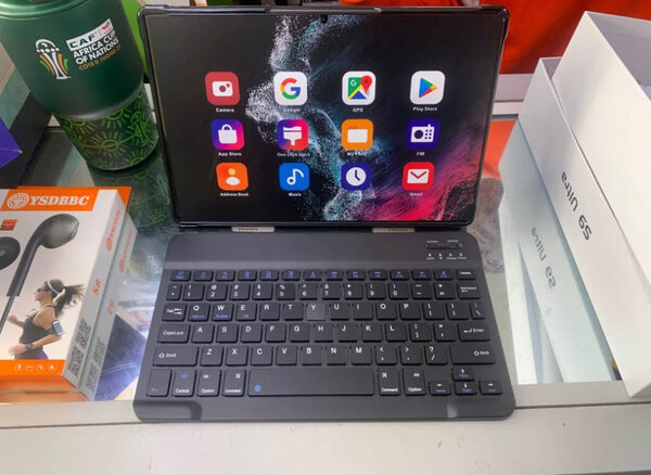 Tablette avec Clavier Sans Fil