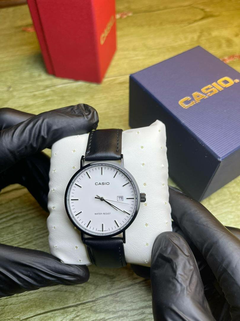 Montre Casio homme cuir