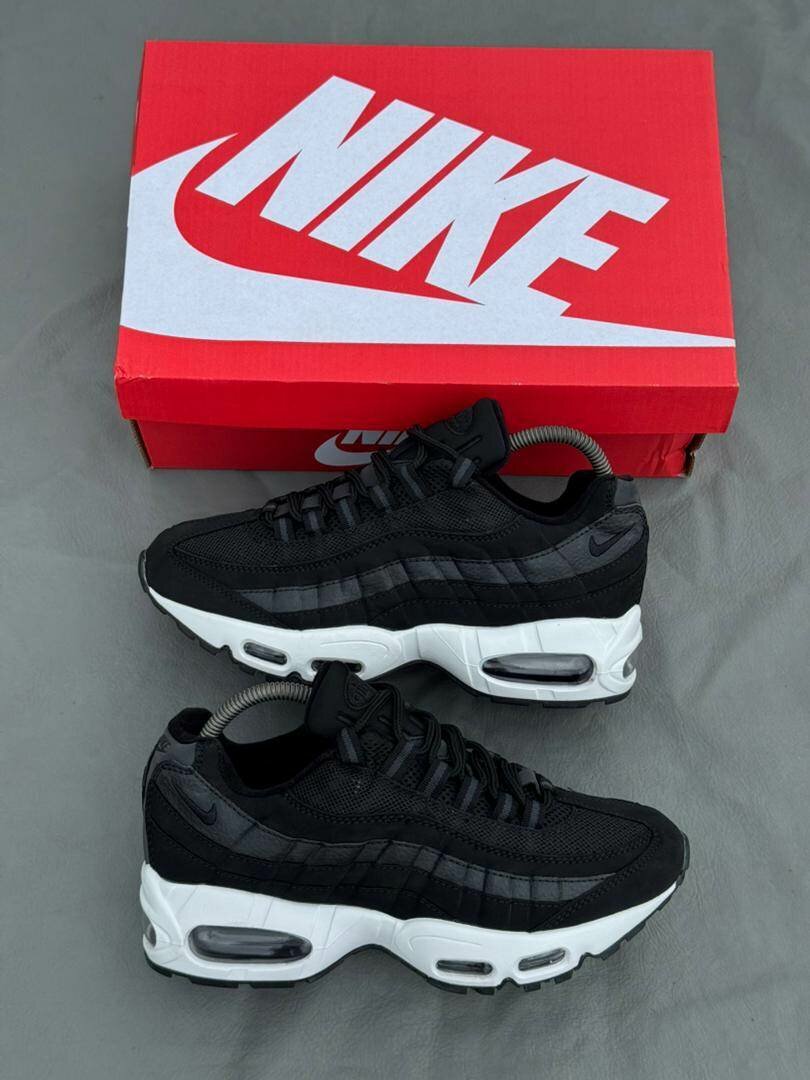 Nike Air Max 95 Noir Classic