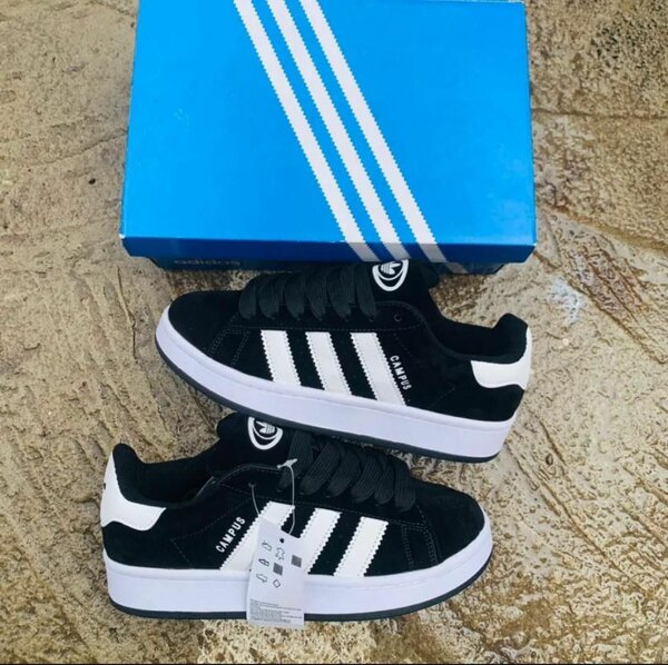 Chaussures de Sport Modernes