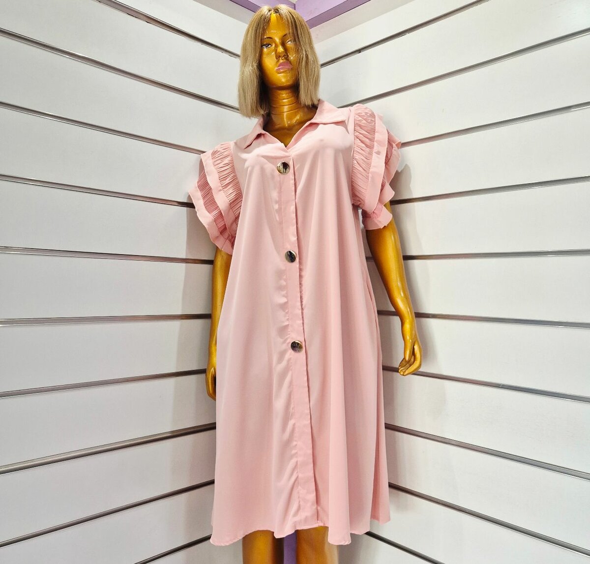 Robe Chemise Boutonnée Élégante